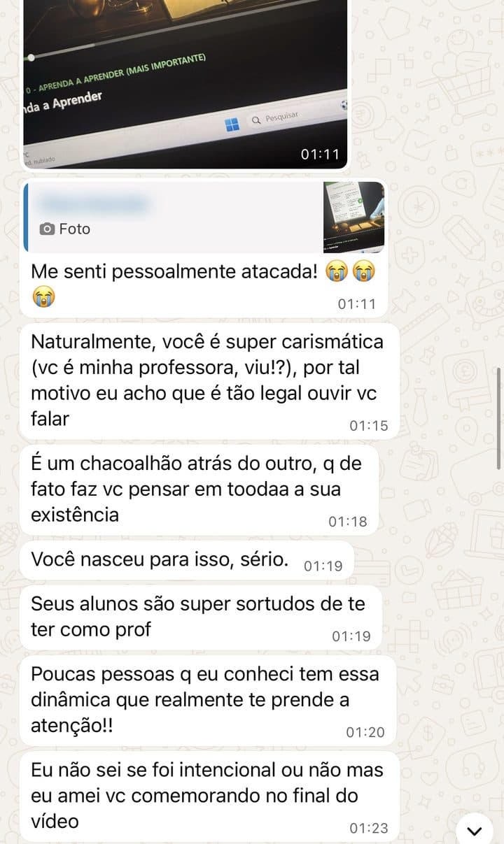 Mensagens de aluna elogiando as aulas